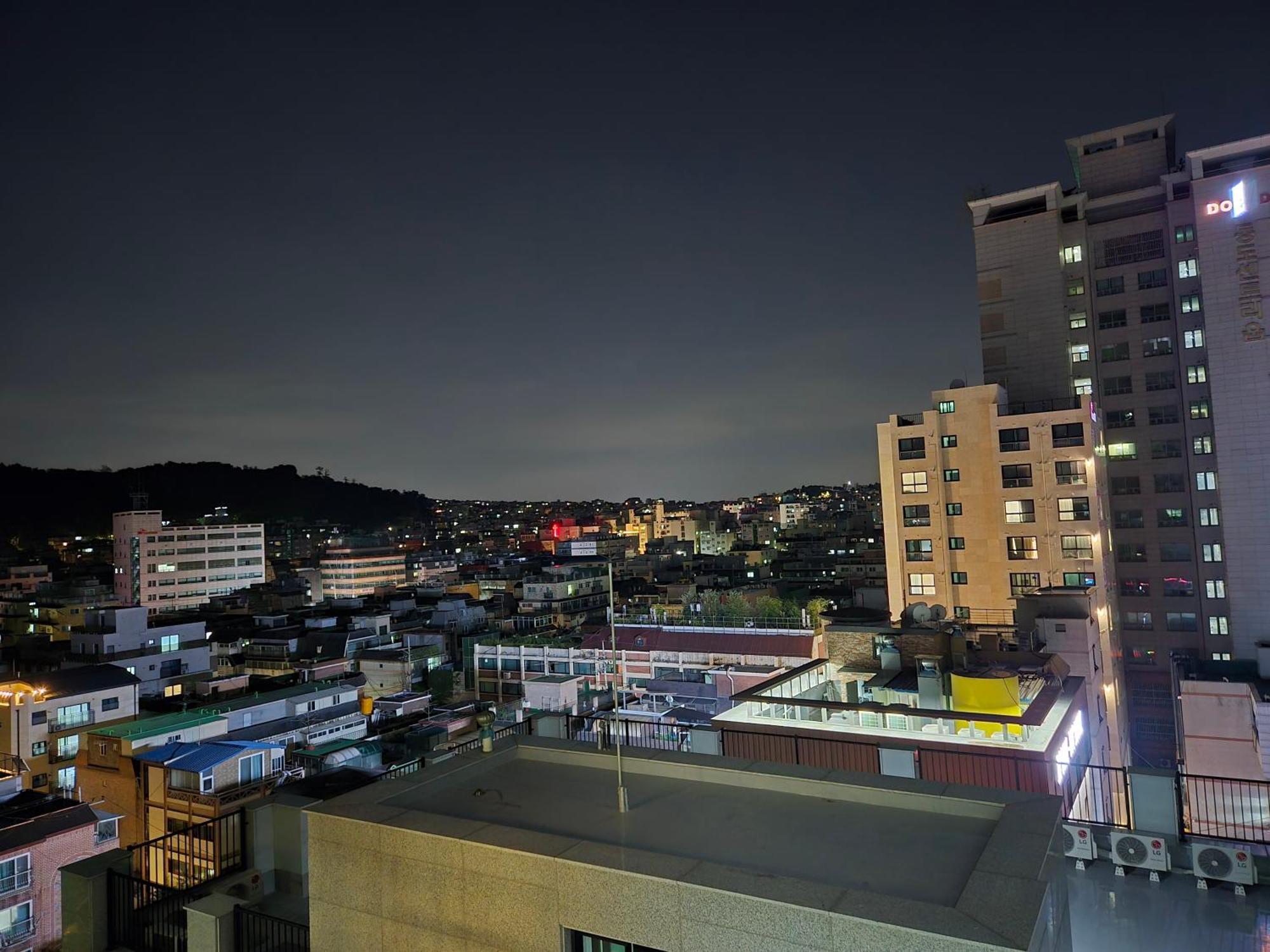 Gamseong House #gimpo Airport 10 Min #hwagok Station #netflix #beamprojet #niceview Apartemen *